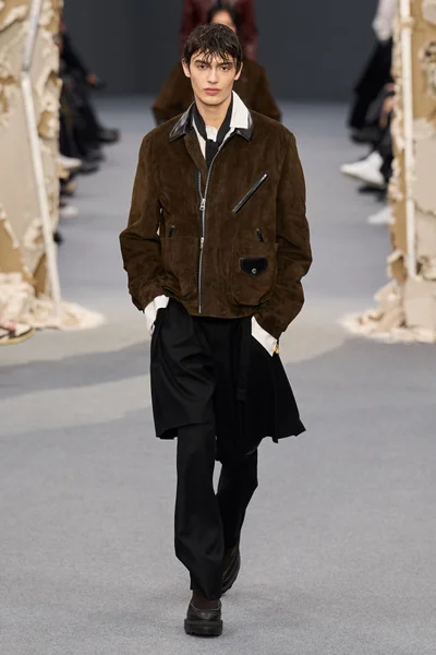 Look 8